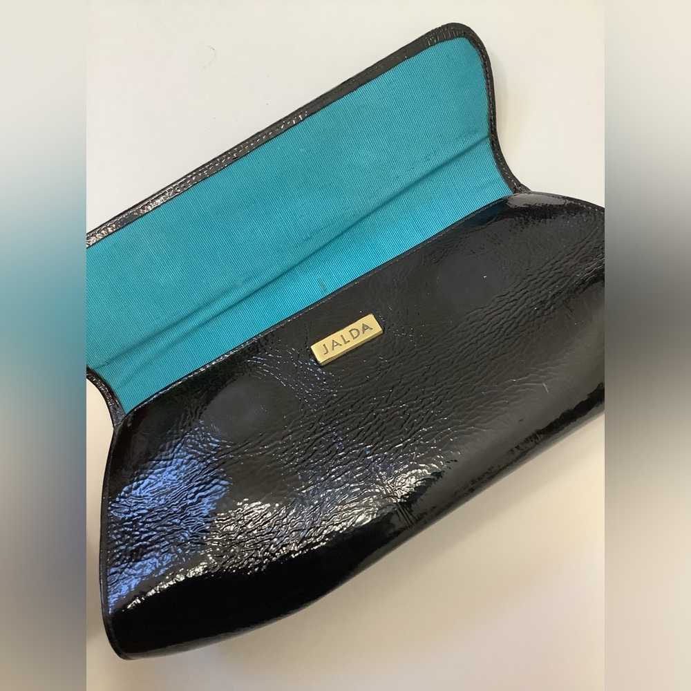JALDA Black Crinkle Patent Leather Clutch Magnetic Closure Event Eveningwear Bag